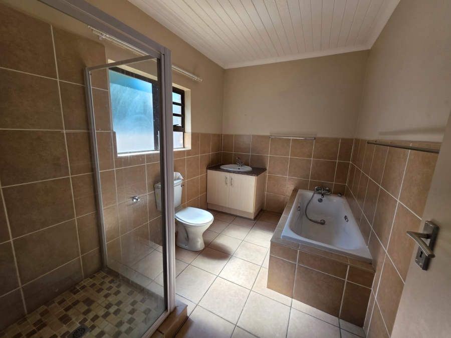 3 Bedroom Property for Sale in Noordhoek Free State